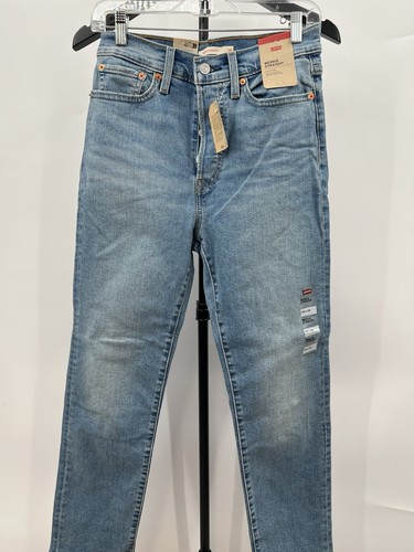 Levi's Wedgie Straight Jean Light Wash High Rise Snug Hip Thigh NWT - Size 28x28