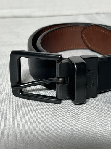 LEVI'S Reversible Black / Brown Belt Men's Size M 26 - 28 - Picture 4 of 10