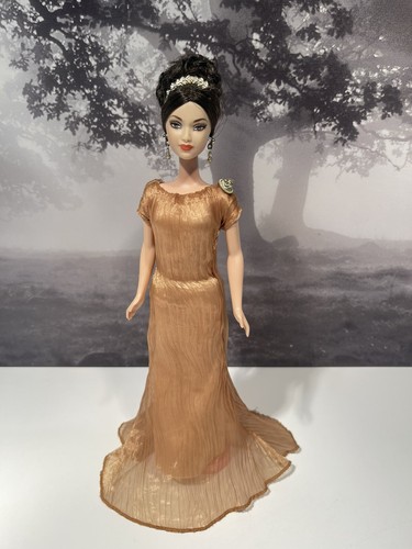 Princess of Ancient Greece Dolls of The World Barbie Doll 2003 Mattel #B3461 - Picture 4 of 22