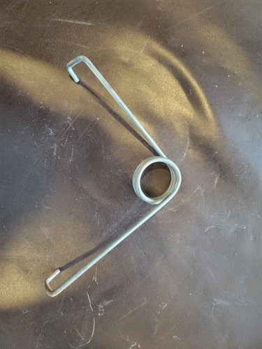 27 Piece V shaped Compression spring repurpose steampunk vintage 5" - Picture 4 of 4