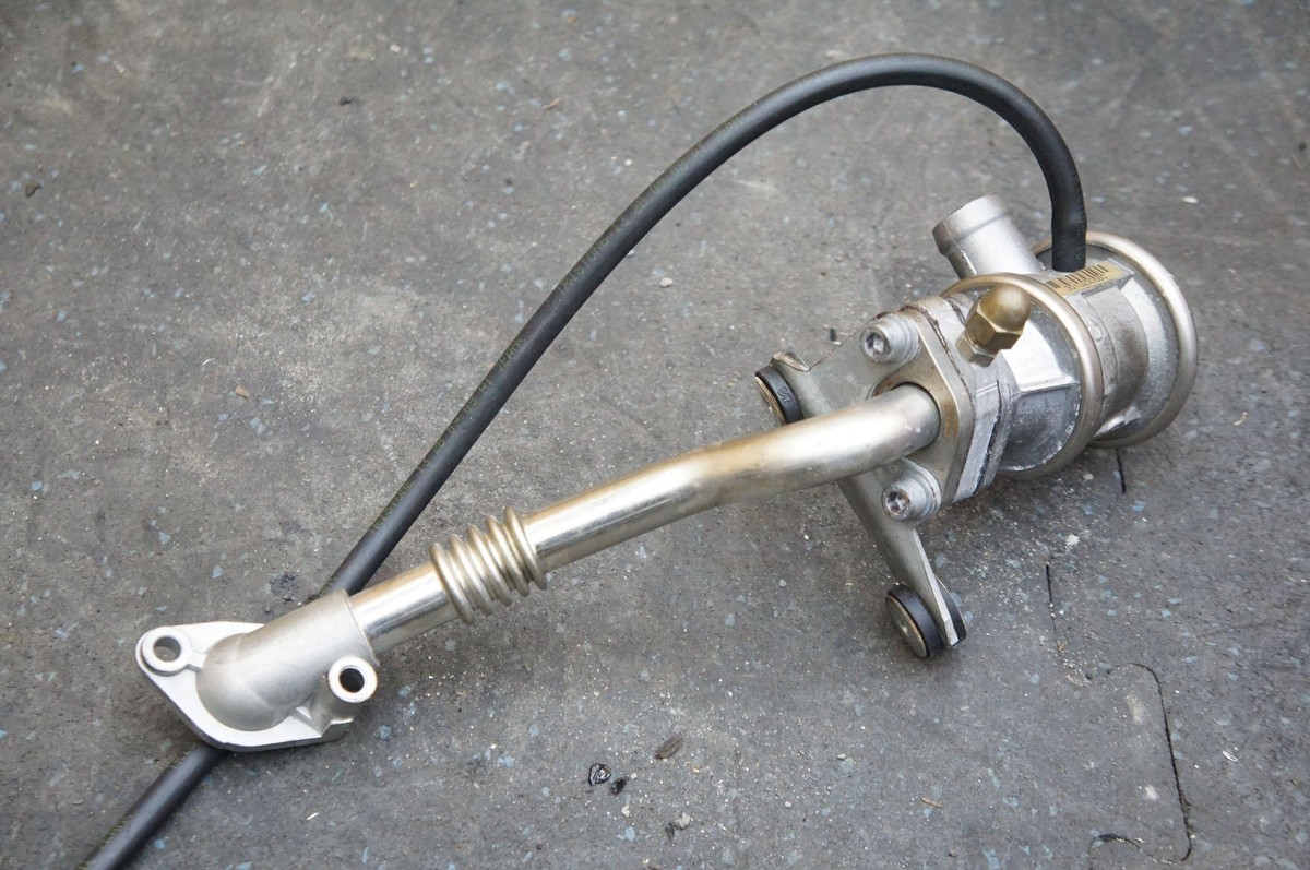 Right Secondary Air Valve Pipe Assembly 257255 171175 OEM Ferrari