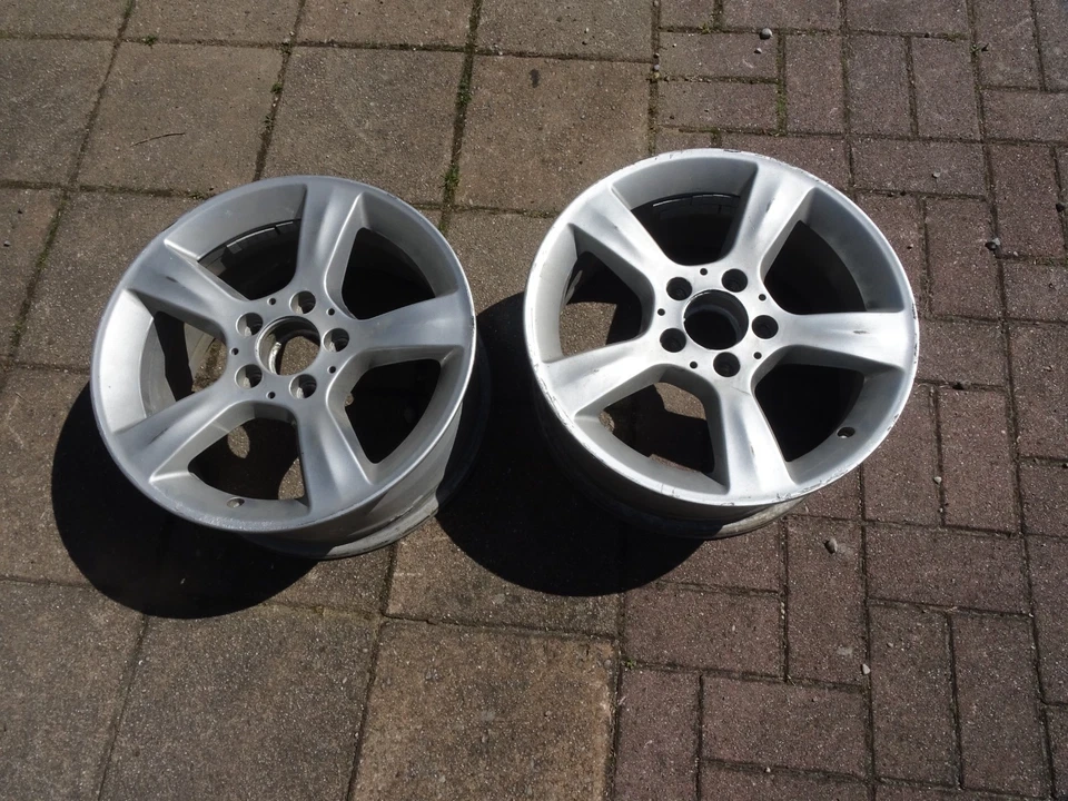Mercedes Alufelgen A2034012902 7Jx16H2 ET31 - Bild 1 von 1