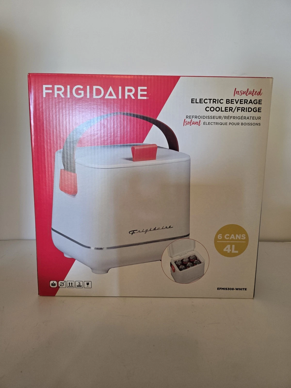New Fridigaire Insulated Electric Beverage Cooler Holds 6 Cans/ 4L White