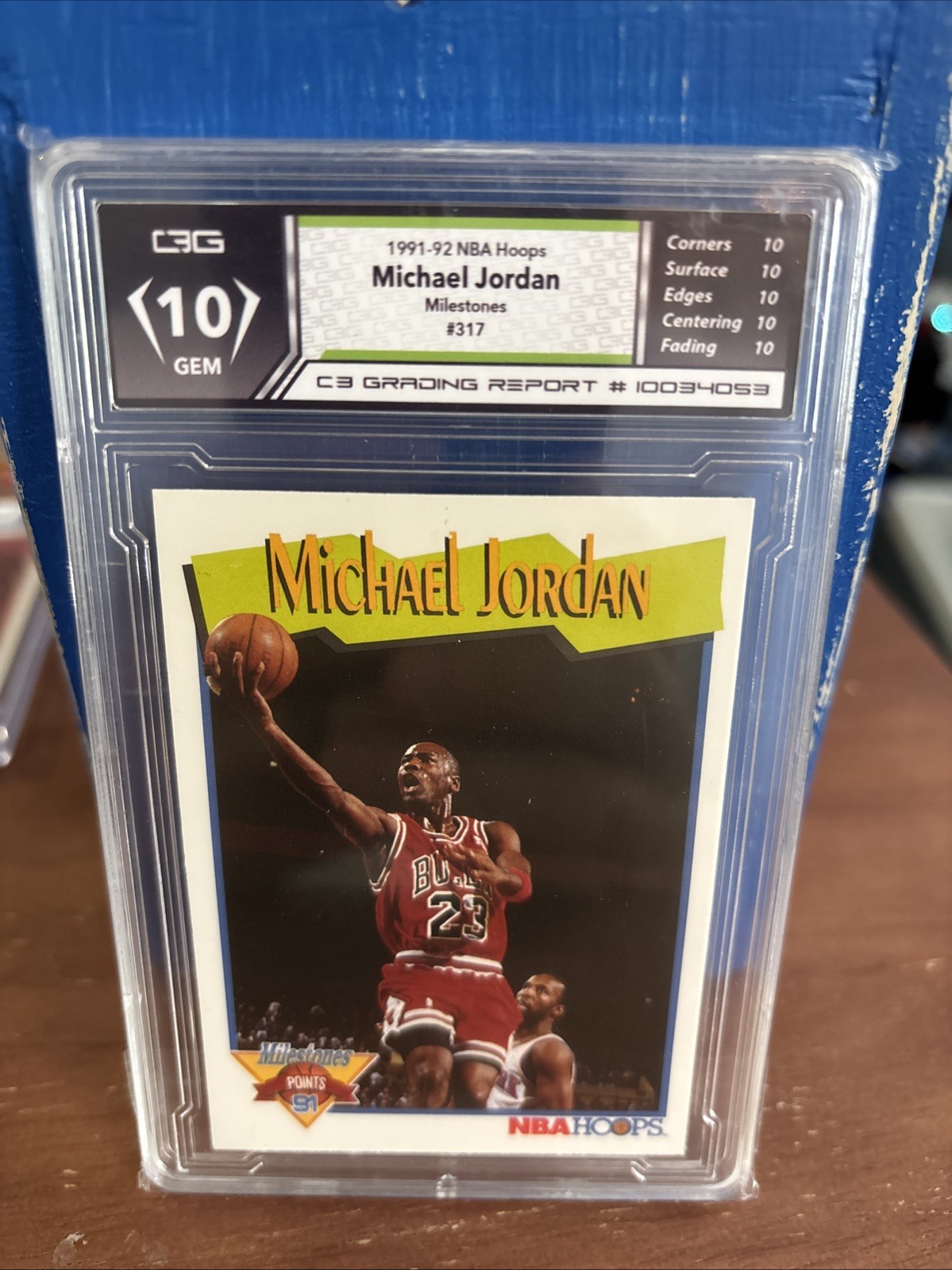 1991-92 NBA Hoops - Milestones Michael Jordan #317