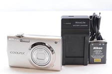 Nikon COOLPIX S3000 12.0MP 4x Zoom Silver Compact Digital Camera From Japan