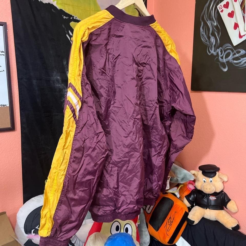 Picture 3 of 4