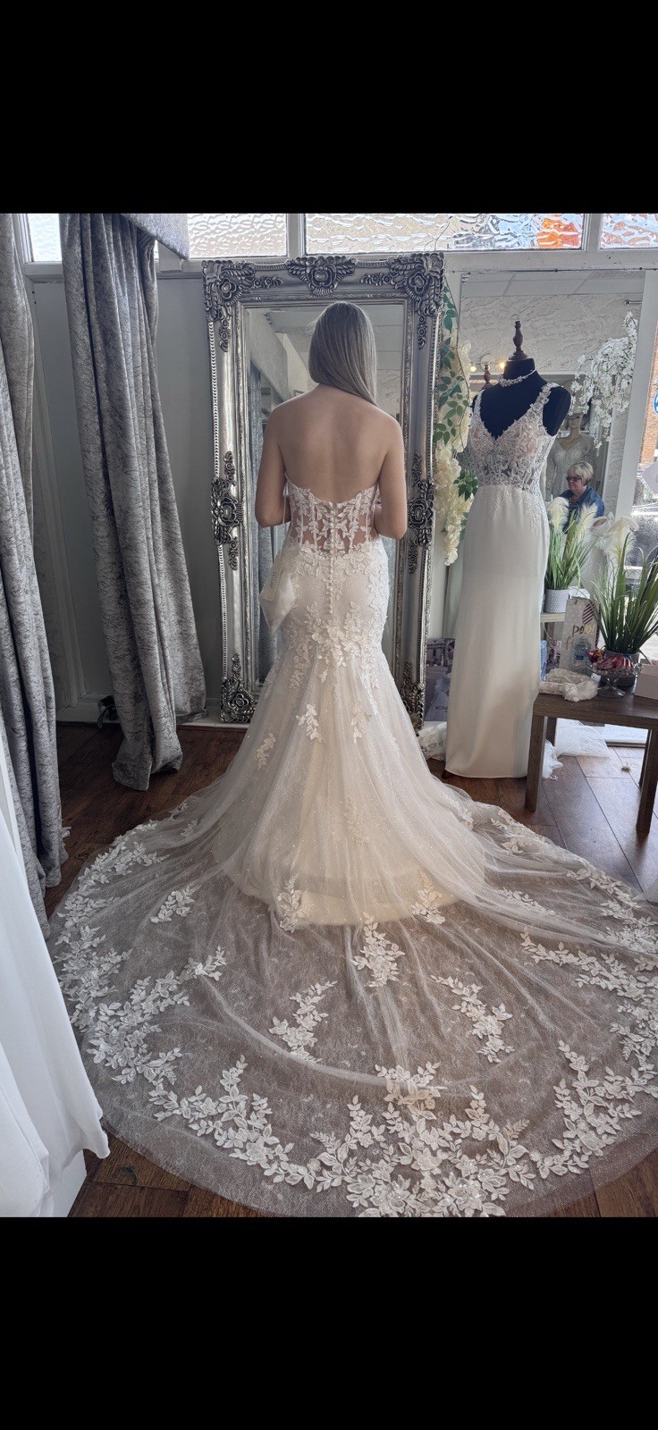 Brand New Veni Infantino Wedding Dress Size 6 - Unaltered & Tags image 2