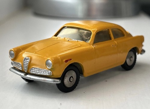 1:48 Scottoy (Mercury) Art.3 Alfa Romeo Giulietta Sprint Velox Amarillo 1994-2007 - Imagen 12 de 21
