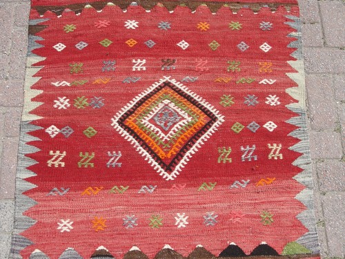 Handmade Vintage Small Area kilim rug- bohemian Turkish doormat rug - Picture 6 of 9
