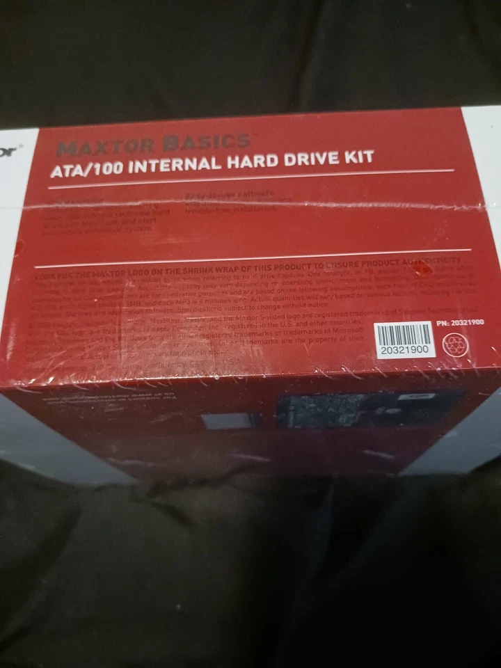 Maxtor DiamondMax 21 200GB 3.5" PATA 7200RPM Internal Hard Drive L01V200 UNOPEN - Image 4 of 4