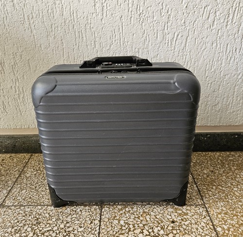 Rimowa Salsa Business Trolly Cabin H 40 x B 40 x T 20 cm Grey Matte