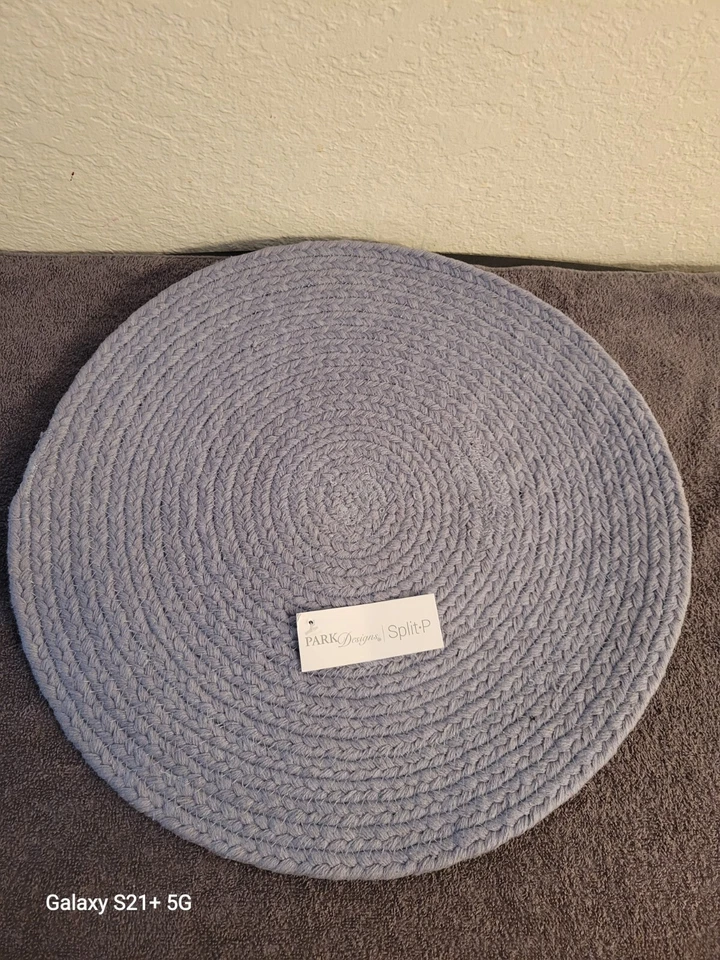 Park Designs Split P Essex Placemat, Marine Blue - Set of 4 (1113-001MR) - Image 3 of 4