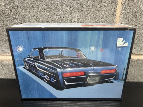 AMT 1:25 1962 Buick Electra AMT1078 White Stock Or Stylized Custom New Sealed