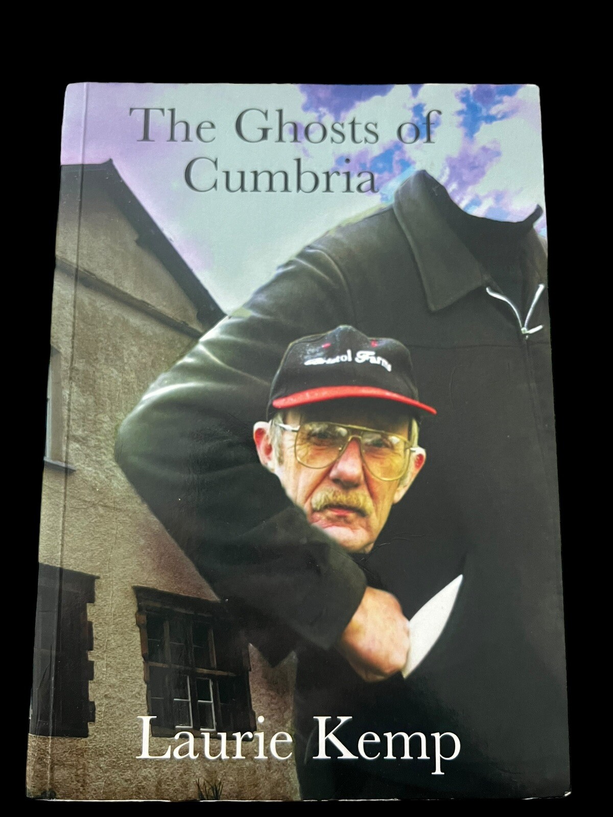 The Ghosts of Cumbria - Laurie Kemp PB Book 2005