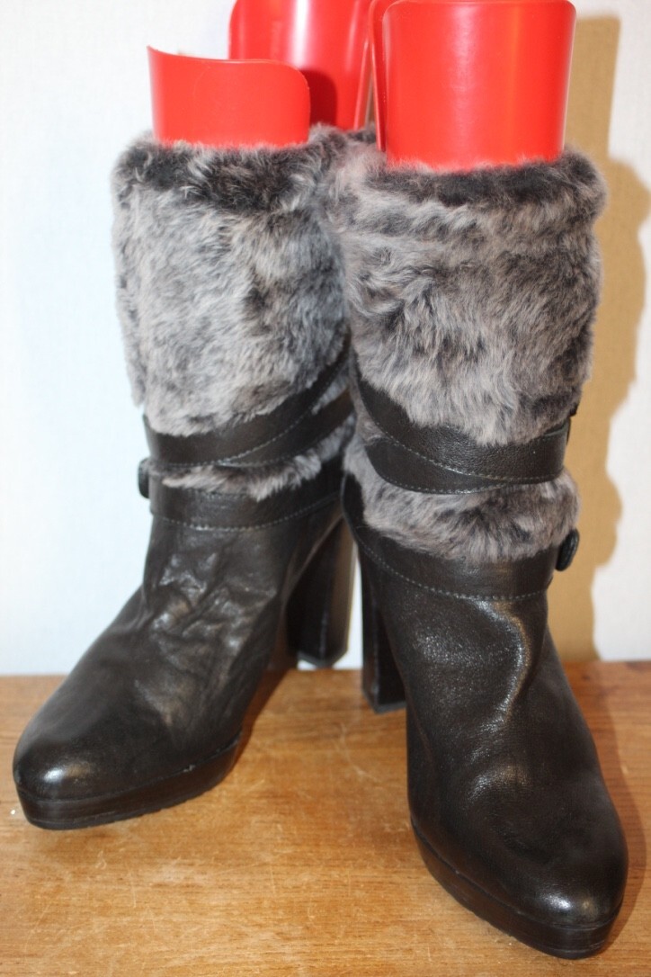 STUART WEITZMAN RUSSELL & BROMLEY GREY LEATHER ANKLE BOOT SIZE US