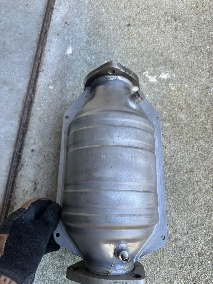 Convertidores catalíticos Ferrari Testarossa 1984-1991 Foto 4 de 4