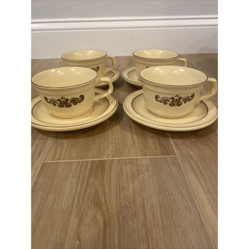 Pfaltzgraff Village Pattern Coffee With Saucer Set Of 4 Castle Mark 6-1 Vintage