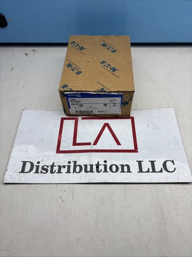 1 NEW EATON FS22 ¾” TWO GANG OUTLET BOX NIB