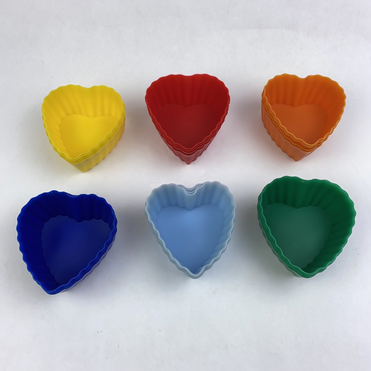 24 Reusable Silicone Heart Baking Cups Cupcake Flexible Vibrant Liners Molds
