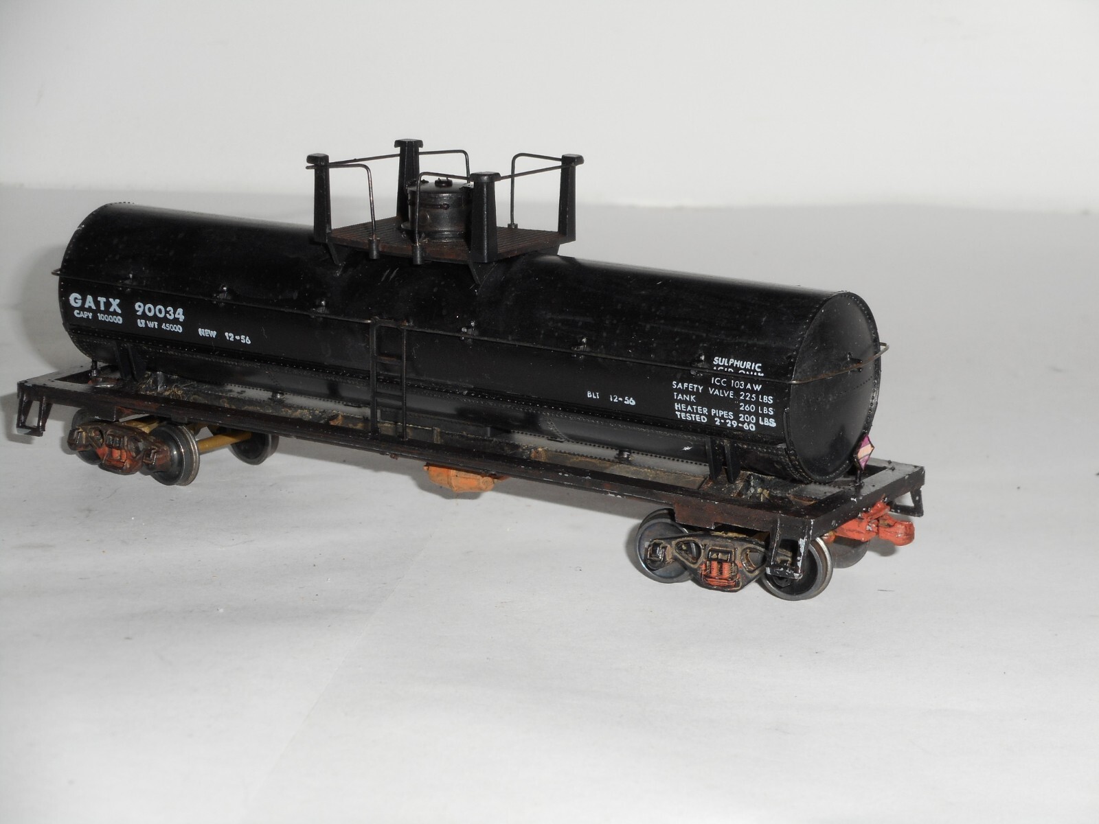 GATX Tanker car by Athearn. Good overall condition. HO Scale. 2 rail DC