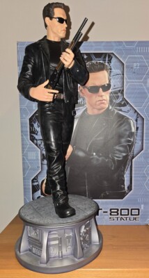 Statue T800 Terminator 2 Premium Format Sideshow 1/4