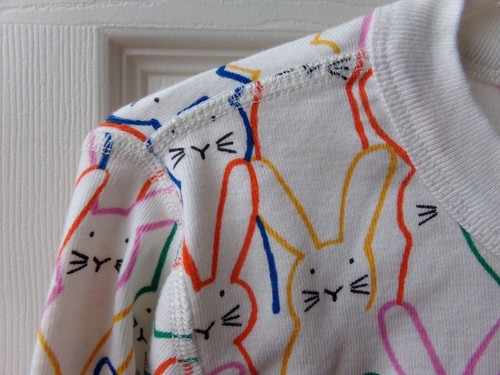 NEW HANNA ANDERSSON White Colorful Bunny Rabbits Pajama Shirt 140 14 Girls NWT - Picture 8 of 15