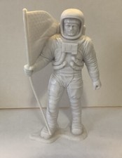 Vint 1970s Marx Co. White Apollo Astronaut SpaceMan Flag Figure Plastic USA