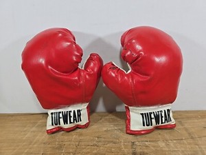 TUF-WEAR ボクシンググローブ 10oz レッド TUF-WEAR ボクシンググローブ 10oz レッド GLOVESTuf Wear Ltd