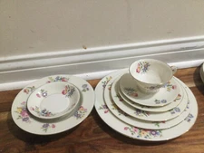 NY Haviland china 8-piece place setting(s) Pasadena Dresden flowers plates cup