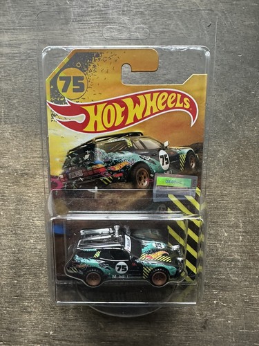 Hot Wheels built a Safari Porsche 944 Turbo: We deep dive at Rennsport