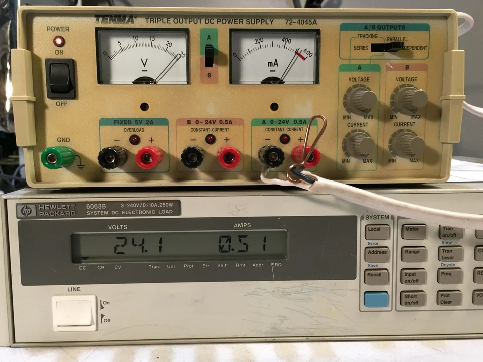 Tenma 72-4045A Triple Output DC Power Supply 0-24 VDC @ 0.5 A, 5 VDC @ 2A Tested - Image 3 of 4