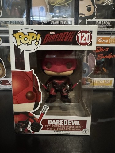 Funko Pop! Marvel's Daredevil #120 Netflix con protector - abovedado