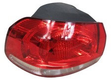 Rückleuchte Rücklicht aussen links passt für VW GOLF VI (5K1) 1.4 TSI 5K0945095D