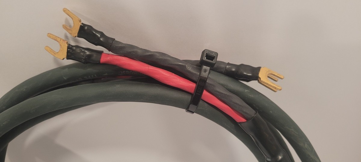 AudioQuest Type4 HYPERLITZ LGC銅線 2.5mペア AudioQuest Type 4 (15-foot pair) Speaker cables with pre-attached