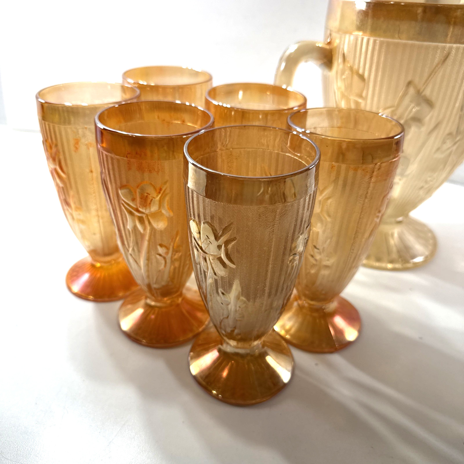 Vintage ESTATE Jeanette Iris and Herringbone Iridescent Pitcher & 6 Glass SET