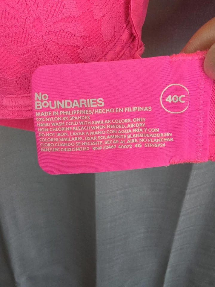 Sujetador con aros acolchado rosa intenso No Boundaries talla 40C Foto 2 de 4