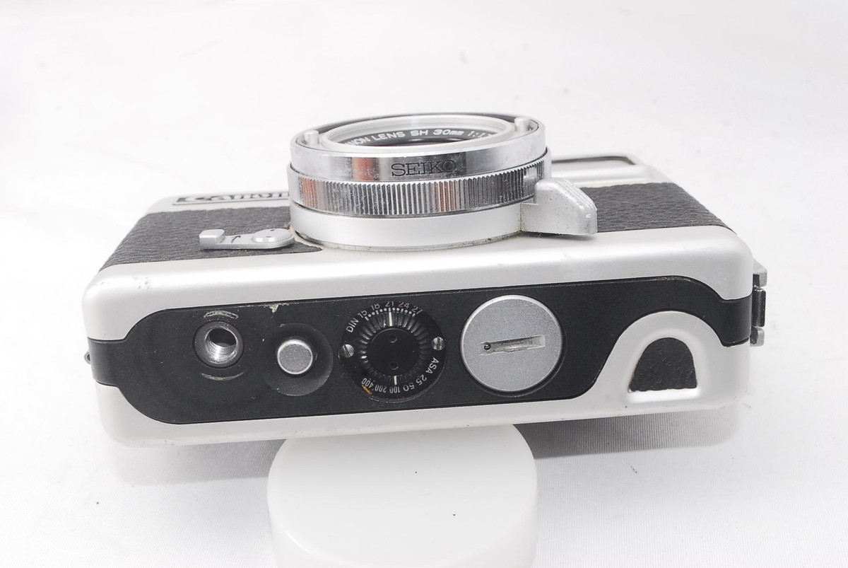 7960) Canon demi EE17 Rangefinder Film Camera SH 30mm F1.7 Lens