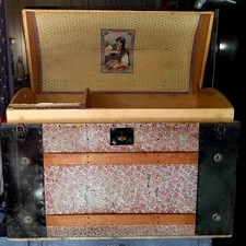 Victorian C.R. Starr Camelback Trunk Red Embossed Tin – Pickup Only