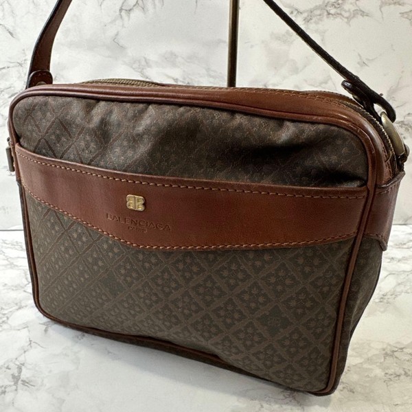 Vintage BALENCIAGA Authentic Luxury genuine leather shoulder bag 19×23cm