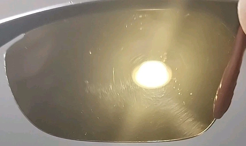 Gafas de sol Suncloud Whip grafito polarizadas que cambian de color rojas envolventes Foto 4 de 4