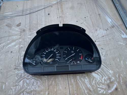 Tacho Kombiinstrument BMW E39 TeileNr.: 62.11-6907015 / 110-008-735/109