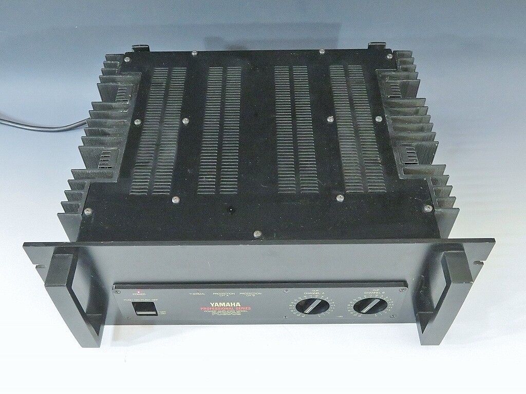 Yamaha PC2002 Professional Series Power Amplifier Japan Used Yamaha PC2002 Professional Series Power Amplifier Japan Used