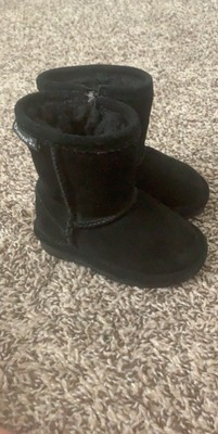 bearpaw boots size 5