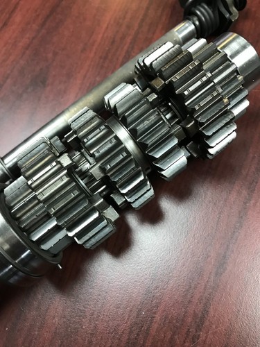 OEM Suzuki 05 06 GSXR 1000 GSX-R GSXR1000 Transmission - Picture 9 of 10
