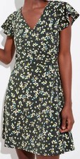 Ann Taylor LOFT Wildflower Flutter Wrap Dress Size 6 Regular Balsam Tree