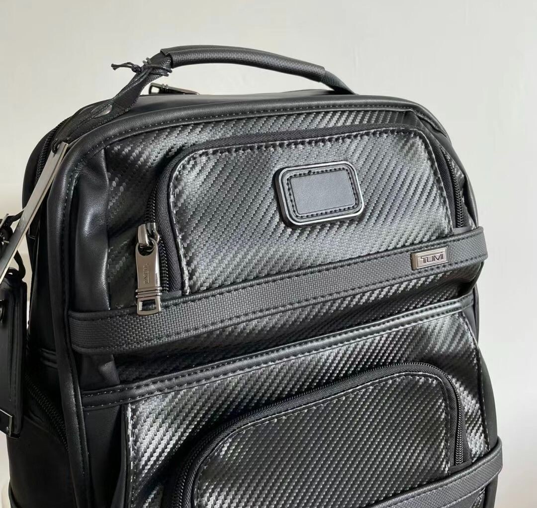 トゥミ アルファ3カーボンレザー バックパック TUMIアルファ3カーボンレザー バックパック
