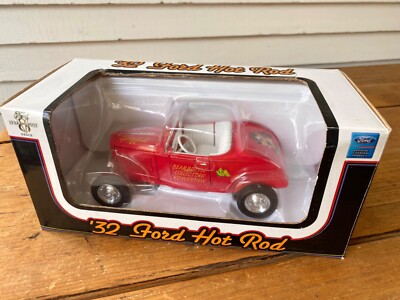 32  SpecCast JEAM BEAM Ltd Edition 1932 Ford Car Roadster 1:24 HOT ROD Bank RARE