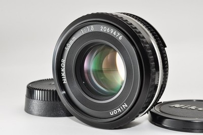 [N.Neuwertig] Nikon NIKKOR Objektiv 50 mm f/1,8 Ai-S AIS Pancake MF von DHL aus Japan #627
