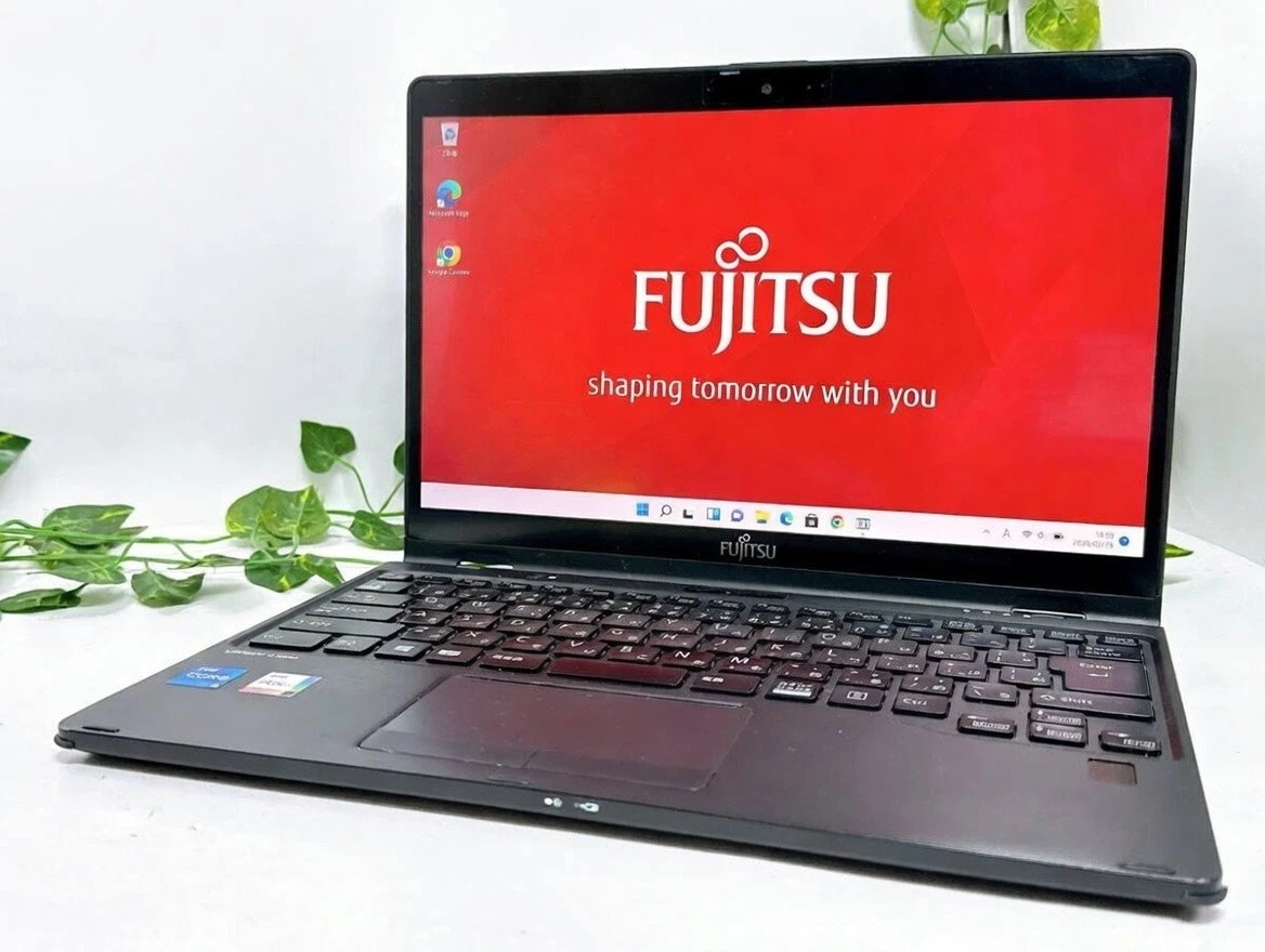 Fujitsu 8 GB RAM PC Laptops & Netbooks 13-13.9 in Screen for sale