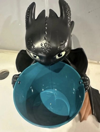 Bicchiere e secchiello popcorn come addestrare il tuo drago - Foto 3 di 3